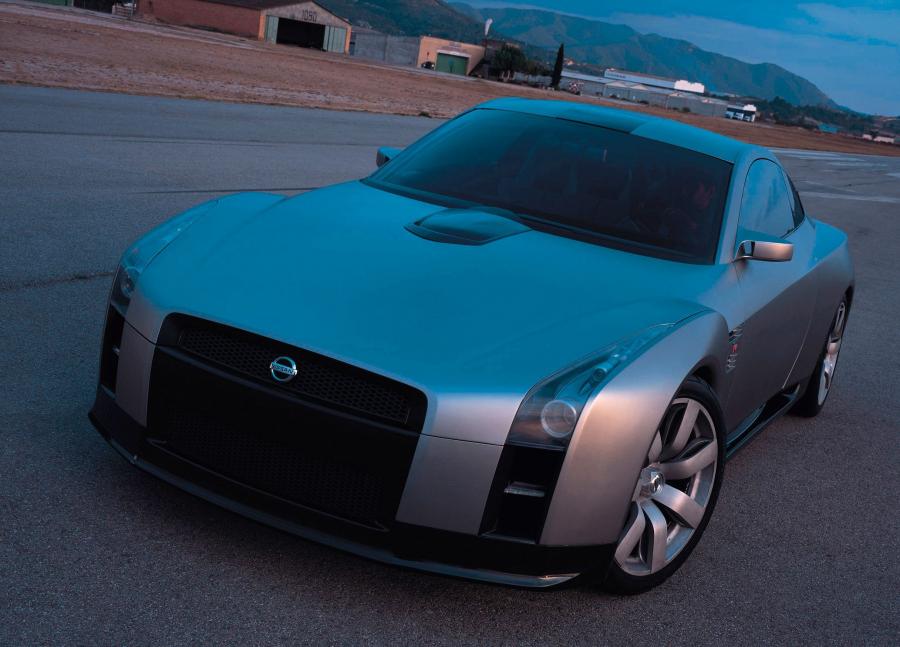  Nissan GT-R Concept 2002 года  (фото 9 из 13)
